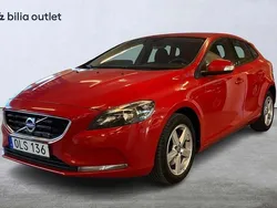 Röd Begagnad 2016 Volvo V40 Kinetic Kombi | 109 900 kr (Bra pris)