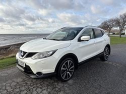 Vit Begagnad 2014 Nissan Qashqai SUV | 109 000 kr (Marknadspris)