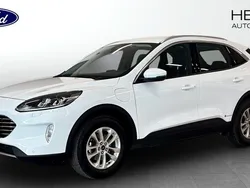Vit (white) Begagnad 2022 Ford Kuga Titanium SUV | 244 900 kr (Bra pris)
