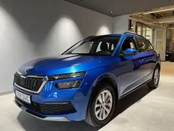 Blå Begagnad 2023 Skoda Kamiq Ambition SUV | 239 900 kr (Marknadspris)