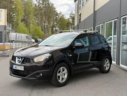 Lila Begagnad 2012 Nissan Qashqai SUV | 69 400 kr (Marknadspris)
