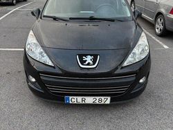 Svart Begagnad 2011 Peugeot 207 Halvkombi | 26 000 kr (Bra pris)