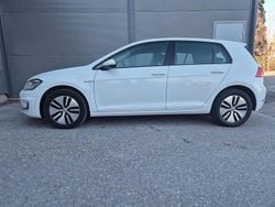 Vit Begagnad 2017 VW e-Golf Halvkombi | 163 900 kr (Bra pris)