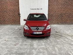 Röd Begagnad 2010 Mercedes B180 Minibuss | 39 900 kr (Superpris)