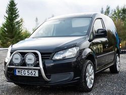 Svart Begagnad 2014 VW Caddy Minibuss | 69 900 kr (Bra pris)