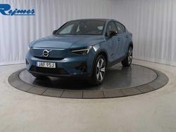 Blå (fjord blue metallic) Begagnad 2023 Volvo EC40 Plus SUV | 344 900 kr (Bra pris)