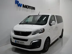 Vit Begagnad 2016 Peugeot Traveller Minibuss | 209 900 kr