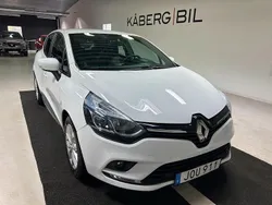Vit Begagnad 2017 Renault Clio IV Zen Halvkombi | 104 900 kr (Marknadspris)