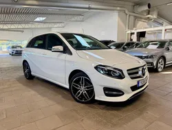 Vit Begagnad 2017 Mercedes B180 Urban Minibuss | 159 000 kr (Marknadspris)