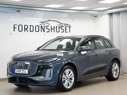 Grå Begagnad 2024 Audi Q6 e-tron S-Line SUV | 695 000 kr (Superpris)