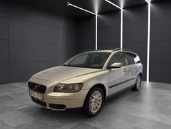 Ljusgrå Begagnad 2004 Volvo V50 Kombi | 39 900 kr (Marknadspris)