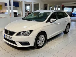 Vit Begagnad 2020 Seat Leon ST Style Kombi | 159 800 kr (Marknadspris)
