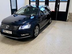 Mörkblå (blå) Begagnad 2013 VW Passat GT Kombi | 94 900 kr (Marknadspris)