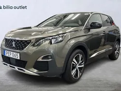 Mörkgrön Begagnad 2017 Peugeot 3008 GT-line SUV | 154 900 kr (Bra pris)