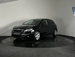 Svart Begagnad 2016 Peugeot 308 Active Halvkombi | 124 900 kr (Lite dyr)