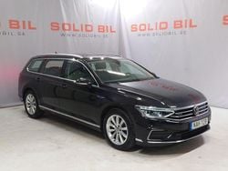 Svart Begagnad 2023 VW Passat Executive Kombi | 289 900 kr (Bra pris)