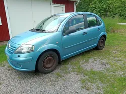 Blå Begagnad 2003 Citroën C3 Halvkombi | 10 000 kr (Marknadspris)