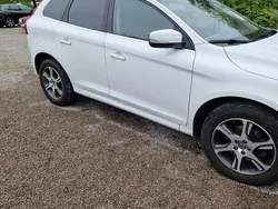 Vit Begagnad 2015 Volvo XC60 Momentum SUV | 129 000 kr (Marknadspris)