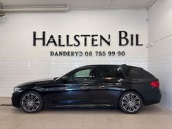 Svart Begagnad 2017 BMW 520 M Sport Kombi | 199 900 kr (Dyr)