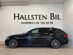 Svart Begagnad 2017 BMW 520 M Sport Kombi | 219 900 kr
