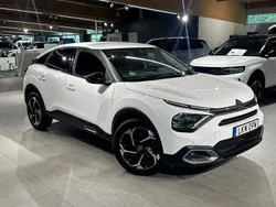 Vit Begagnad 2022 Citroën C4 Shine Halvkombi | 209 900 kr (Marknadspris)