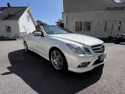 Vit Begagnad 2011 Mercedes E500 AMG Cab | 349 000 kr