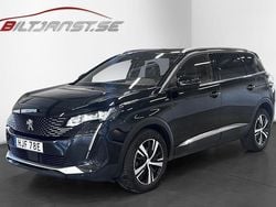 Svart Begagnad 2023 Peugeot 5008 GT Minibuss | 299 900 kr (Marknadspris)