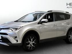 Silver Begagnad 2017 Toyota RAV4 Hybrid SUV | 229 900 kr (Bra pris)