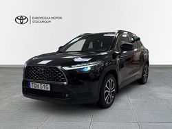 Svart Begagnad 2022 Toyota Corolla Cross Executive SUV | 389 900 kr (Lite dyr)