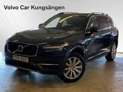 Grå Begagnad 2017 Volvo XC90 Momentum SUV | 349 800 kr (Marknadspris)