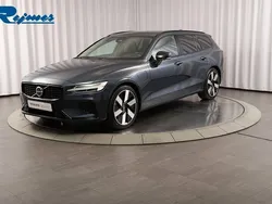 Mörkblå (denim blue metallic) Begagnad 2024 Volvo V60 Ultimate Kombi | 529 900 kr (Lite dyr)