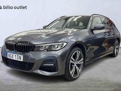 Grå Begagnad 2022 BMW 330e Kombi | 299 900 kr