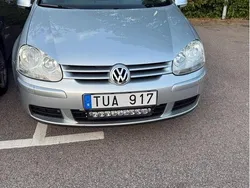 Silver Begagnad 2009 VW Golf VI Trendline Halvkombi | 70 000 kr (Marknadspris)