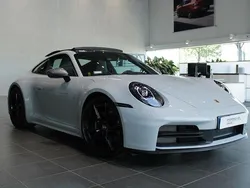 Ljusröd Begagnad 2025 Porsche 911 Carrera T Sportkupé | 1 535 000 kr