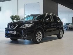 Svart Begagnad 2015 Nissan Qashqai SUV | 139 800 kr (Marknadspris)