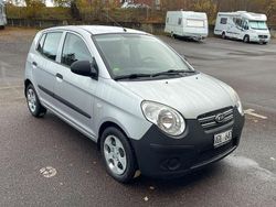 Silver Begagnad 2009 Kia Picanto Halvkombi | 39 900 kr (Marknadspris)