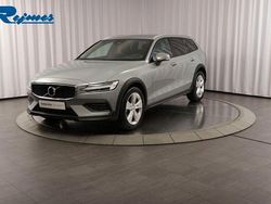 Grå Begagnad 2024 Volvo V60 CC Core Kombi | 409 900 kr (Bra pris)