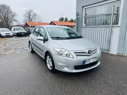Silver Begagnad 2012 Toyota Auris Plus Halvkombi | 69 900 kr (Marknadspris)