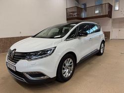 Vit Begagnad 2017 Renault Espace Komfort Minibuss | 174 900 kr (Marknadspris)