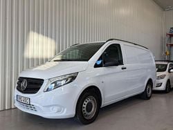 Vit Begagnad 2022 Mercedes Vito Minibuss | 249 000 kr
