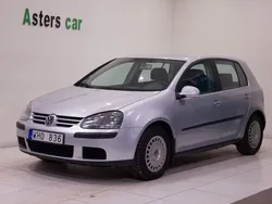 Silver Begagnad 2004 VW Golf IV Halvkombi | 25 900 kr (Marknadspris)