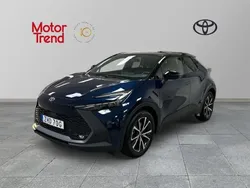 Blå Begagnad 2024 Toyota C-HR Style SUV | 439 900 kr (Marknadspris)