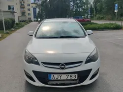 Vit Begagnad 2013 Opel Astra Enjoy Kombi | 44 900 kr (Marknadspris)