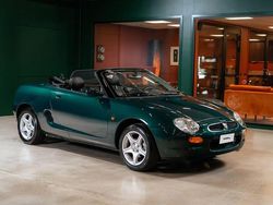 Grön Begagnad 1996 MG F Cab | 139 900 kr