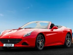 Röd Begagnad 2015 Ferrari California Cab | 1 625 000 kr