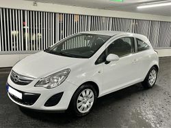 Vit Begagnad 2013 Opel Corsa Enjoy Halvkombi | 31 000 kr