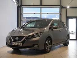 Grå/silver Begagnad 2021 Nissan Leaf N-Connecta Halvkombi | 168 800 kr (Marknadspris)