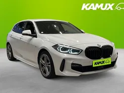 Vit Begagnad 2020 BMW 120 M Sport Halvkombi | 254 900 kr (Marknadspris)