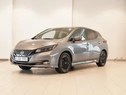 Grå Begagnad 2022 Nissan Leaf Tekna Halvkombi | 184 900 kr (Marknadspris)
