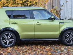 Grön Begagnad 2015 Kia Soul SUV | 140 000 kr (Marknadspris)